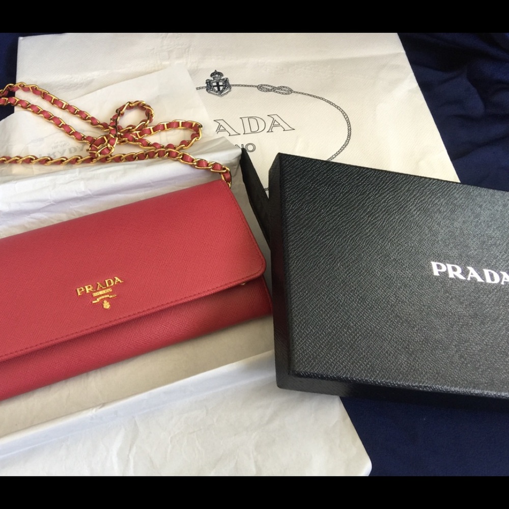 💖Authentic Prada WOC💖